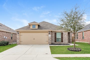 122 Bluebonnet Dr SANGER, TX 76266
